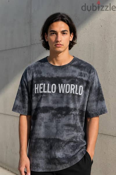 تيشيرت "Hello World" | تصميم جرافيكي عصري الوان ومقاسات