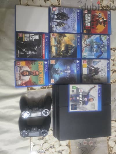 Ps4 + 10 games disk + 3 games downloaded