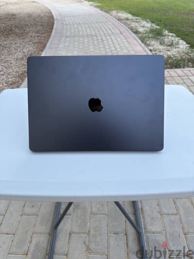 MacBook m4