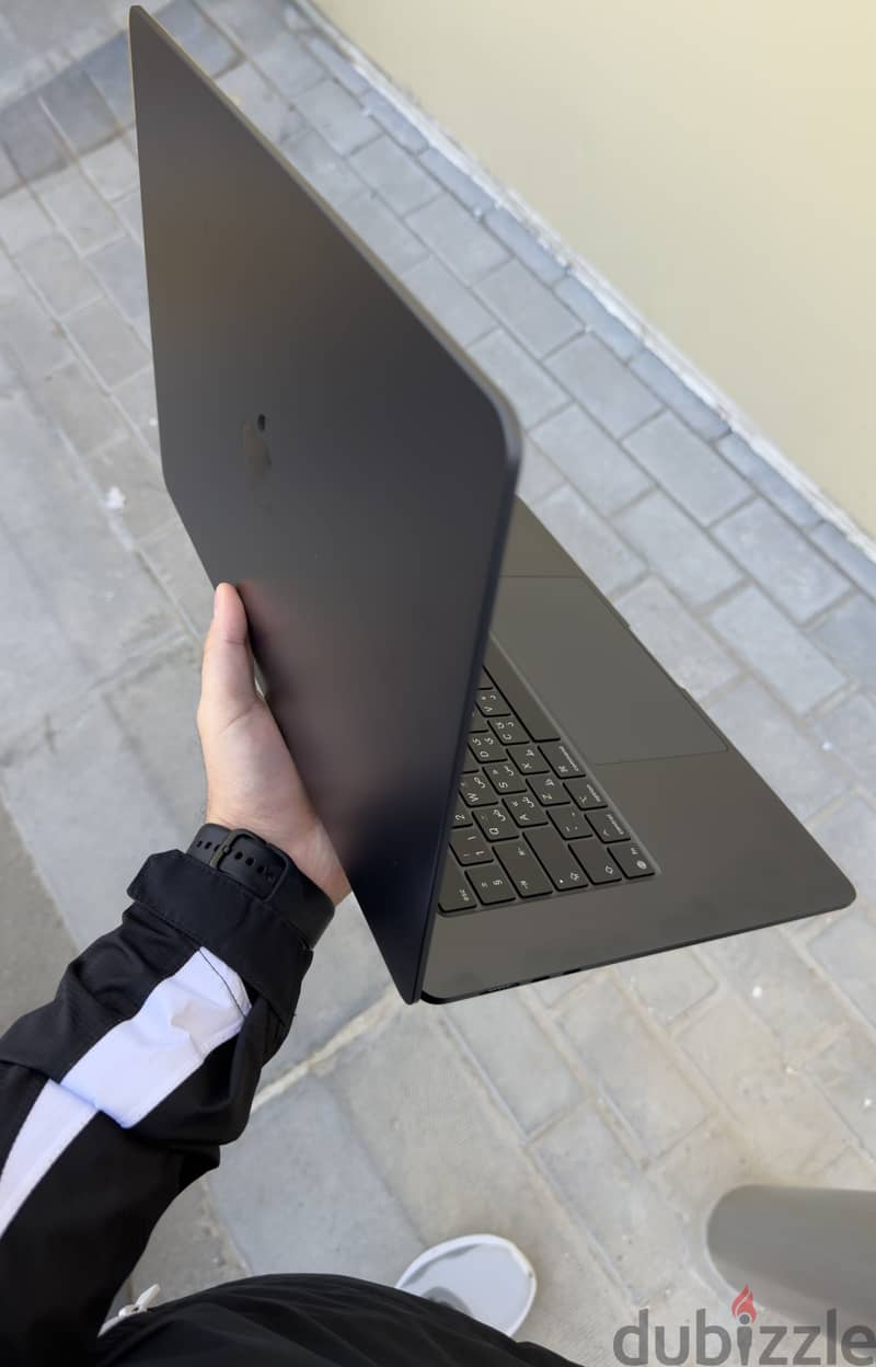 MacBook m4 2