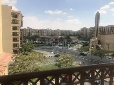 فرصه للاستثمار والسكن شقه 135 متر للبيع  فى مدينتى B1 بجوار النادى والخدمات