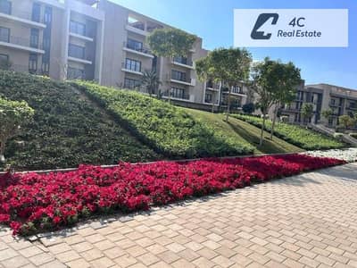 شقة راقية للبيع فى Fifth Square – Marasem / Moon Residence بموقع مميز في التجمع الخامس، تشطيب مودرن استلام فوري لسرعه البيع