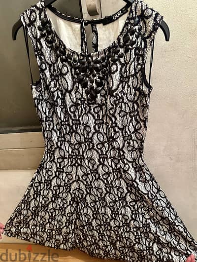 Quiz Dress من السويد فستان سواريه