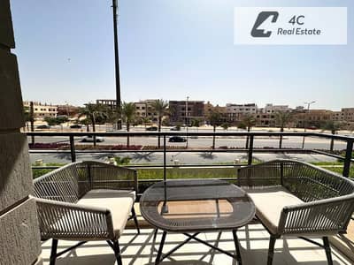 شقة للبيع في المراسم فيفث سكوير 147م 3 غرف مفروشة تشطيب كامل باركينج مزدوج موقع مميز Marasem Fifth Square New Cairo apartment