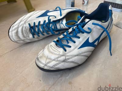 mizouno tertan football shoes