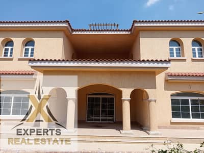 Large independent villa buildings 660m first residence for rent new law in Madinaty