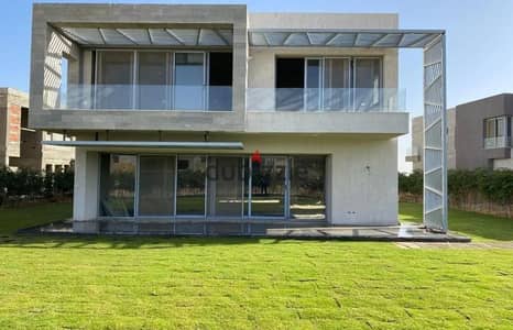 Prime located Townhouse in Hadaba next to New Giza