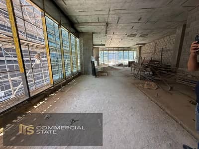Office at Golden Gate 302m for Rent -New Cairo