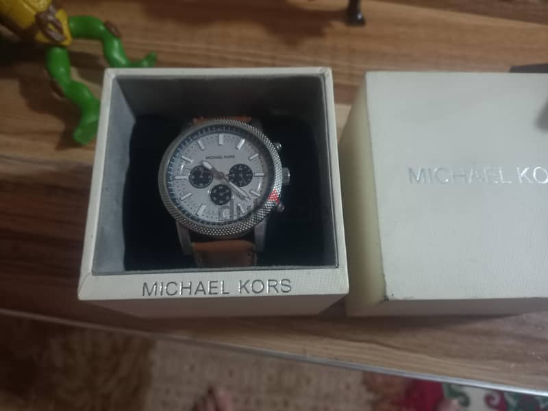 Michael kors watch with full package 1