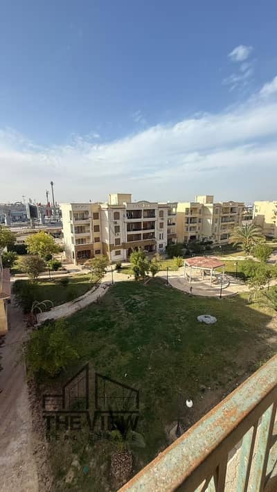 شقه مميزه للبيع في كمبوند الخمائل  EL Khamayel Compound _ فيو بانوراما لاندسكيب والمحور  قريبه  من هايبر وان والبوابه- الشيخ زايد_ EL Shiekh zayed