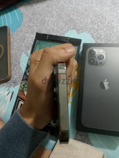 ايفون 13 بروماكس