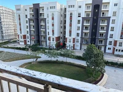 Ground floor apartment with garden for sale in the Alex West project 222m + garden 105m | 3 bedrooms with flexible payment system up to 5 years
