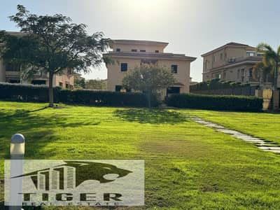 للبيع فيلا في مدينتي نموذج E ع اكبر وايد جاردن
