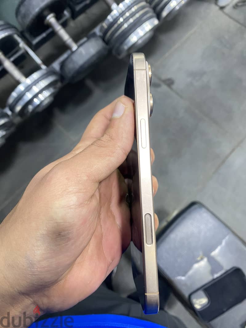 iPhone 16pro max 1