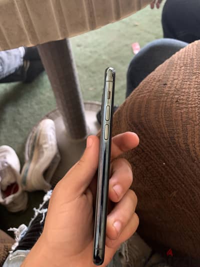 ايفون ١١ برو  مساحه ٦٤
