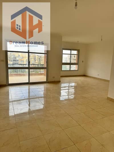 apartment for 170m sale cash in Madinaty B8 – 4th floor with garden view at a very special price