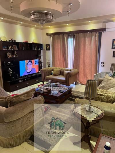Duplex for sale in Casa Beverly Hills compound, prime location, super deluxe, 245 sq m, ground and first floor, bargain price, negotiable.