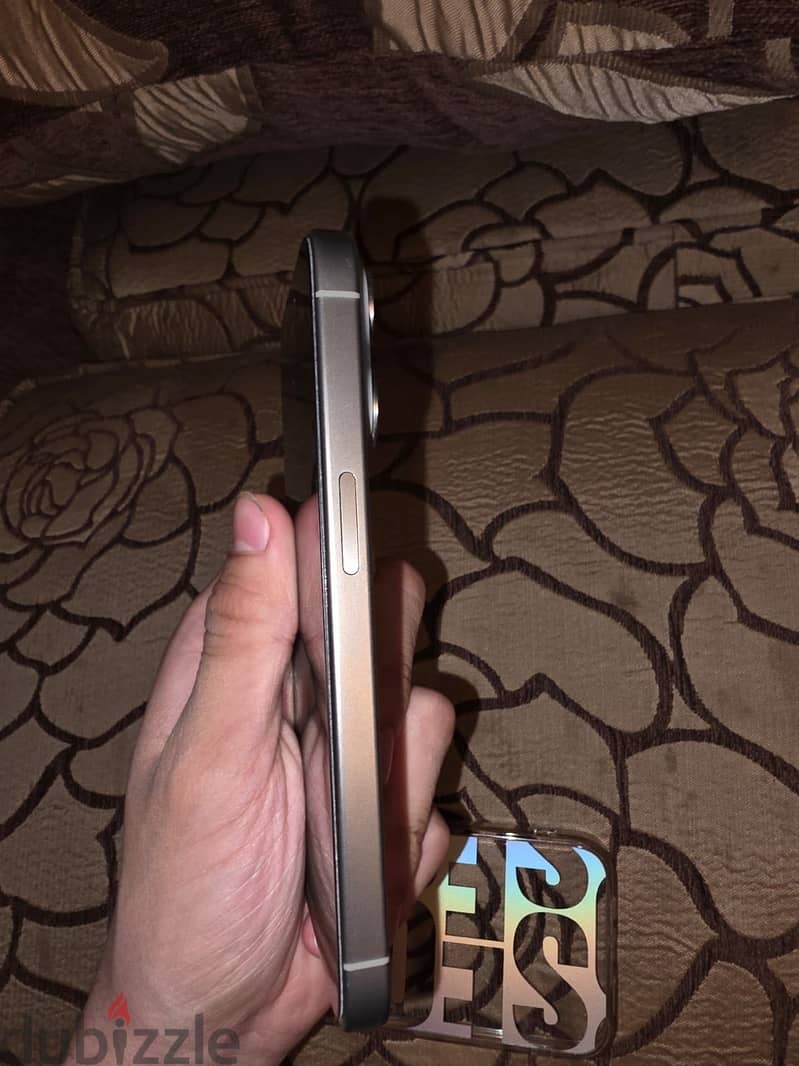 iPhone 15 pro 3