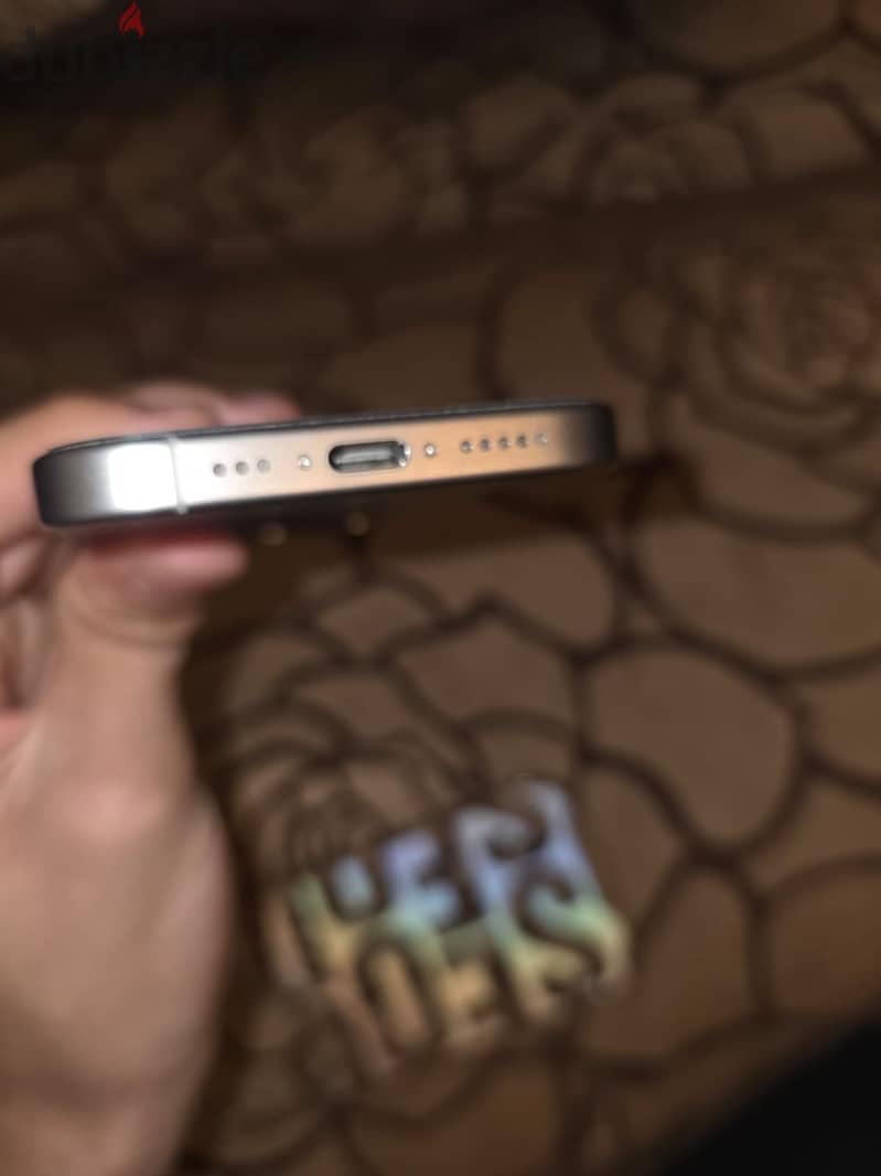 iPhone 15 pro 6