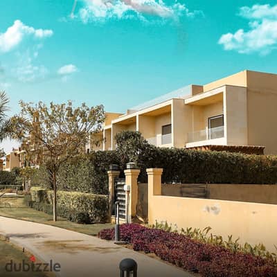 Villa Town 455m ready to move in the Eastern expansions next to Palm Hills and steps from Mall of Egypt