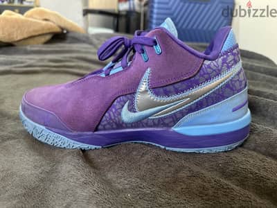 LeBron NXXTGEN  AMPD  ORIGINAL Basketball shoe