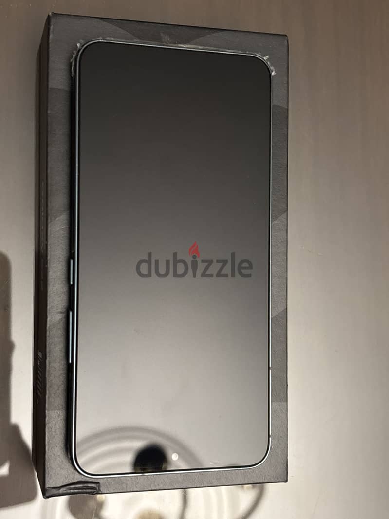 Samsung S22 Mint Condition 1