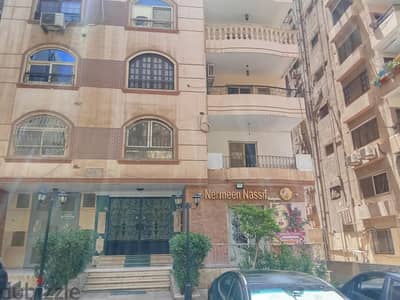 للبيع شقة 170متر في حي السفارات – شارع مكة