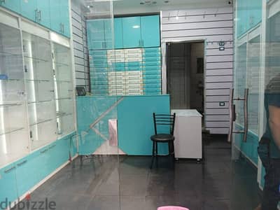 فرصه للبيع صيدليه ٣٣ متر. رخصه. مجهزه فاخر. شارع عمومي. سيدي بشر. اسكندريه