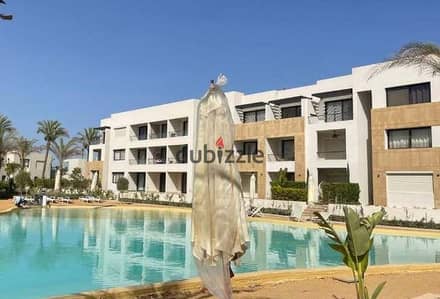 شاليه متشطب بالتكييفات والمطبخ بفيو لاجون و قريب من البحر فى أزها بجانب نايا باى وفوكا باى Azha