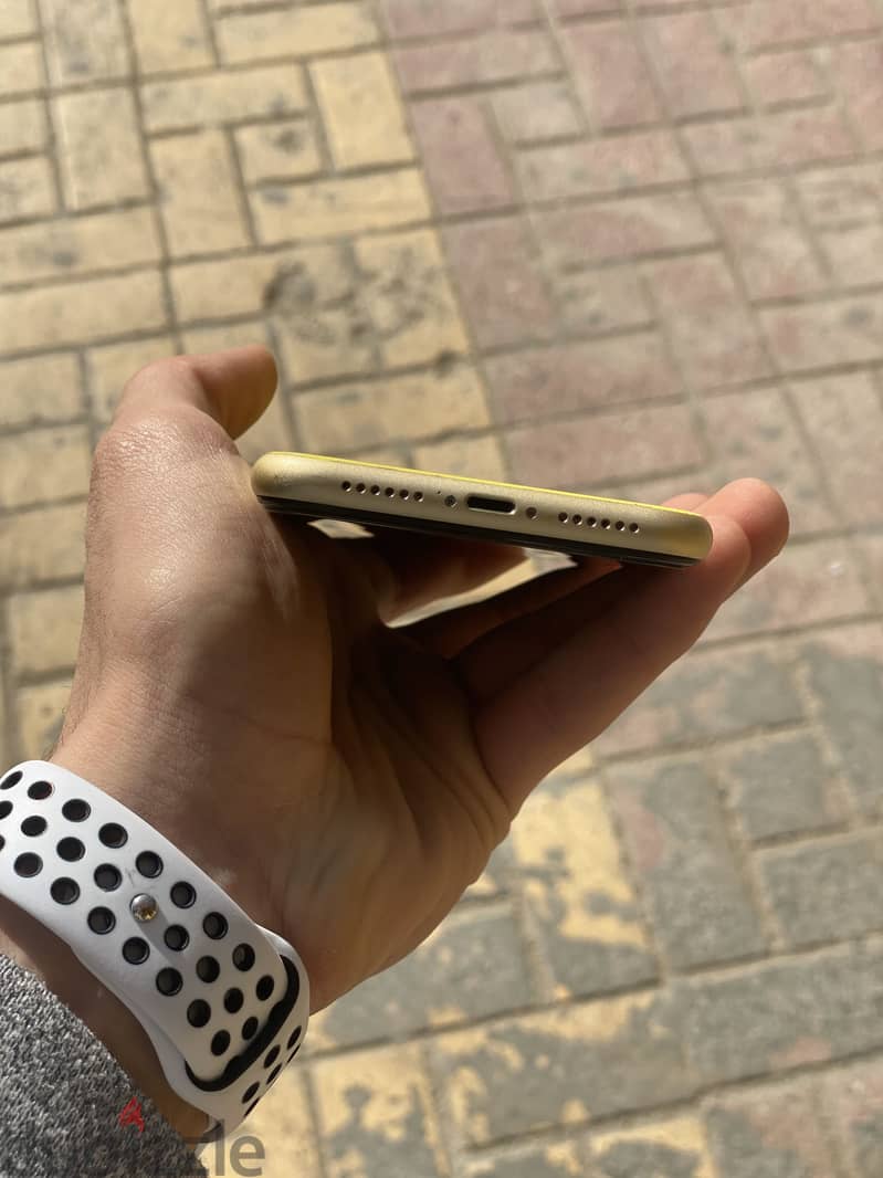 iPhone xr 3