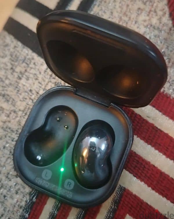 Galaxy buds live 3