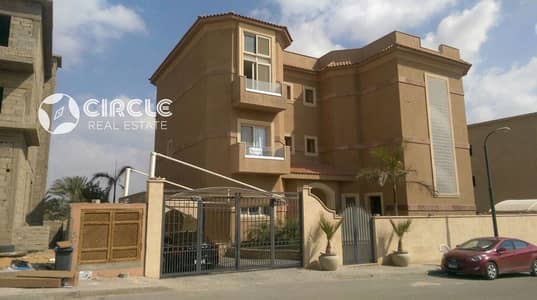 شقة مفروشة للإيجار في قطامية ديونز | 330م | صف أول جولف | التجمع الخامس | القاهرة الجديدة