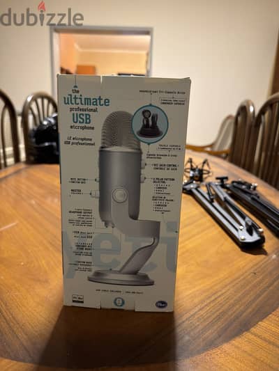 BLUE YETI USB MICROPHONE with BOX