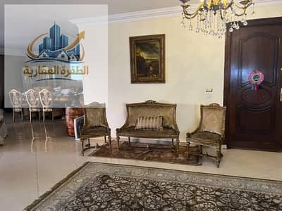 شقه لقطه للايجارادارى  مدينة نصرخلف مدرسة المنهل شارع عبدالعزيزعيسى الموازى  لشارع مصطفى النحاس