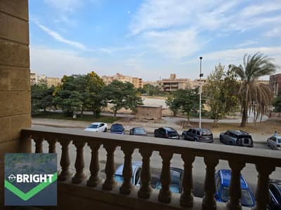 بأقل اوفر شقة 220م استلام فوري متشطبه الترا سوبر لوكس بفيو مميز ع اللاندسكيب
