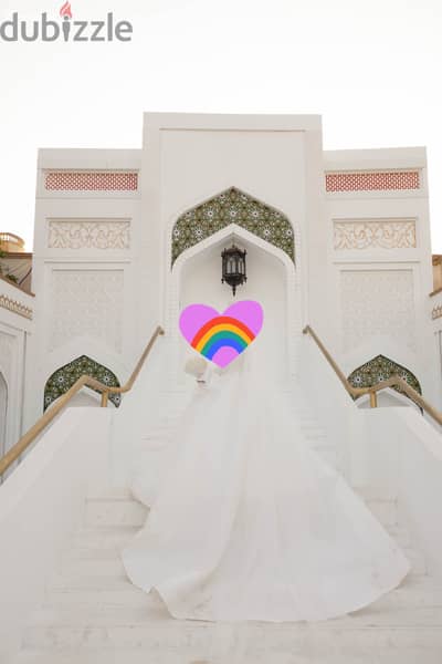 فستان زفاف بكل مشتملاته