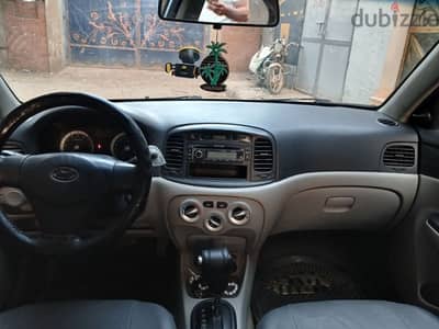 Hyundai Accent 2010
