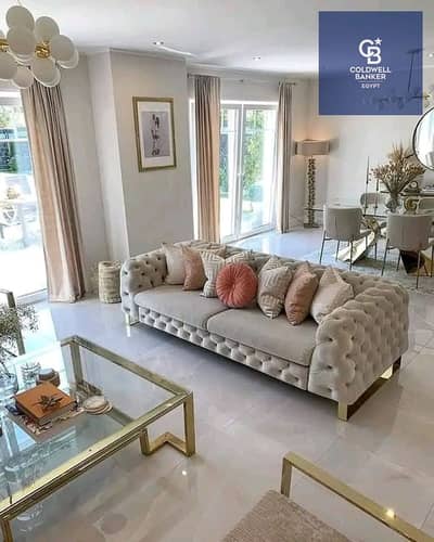 Ground floor apartment with garden for sale, fully finished in ultra-modern style, with a sea view overlooking the main 90th Street in Hyde Park.