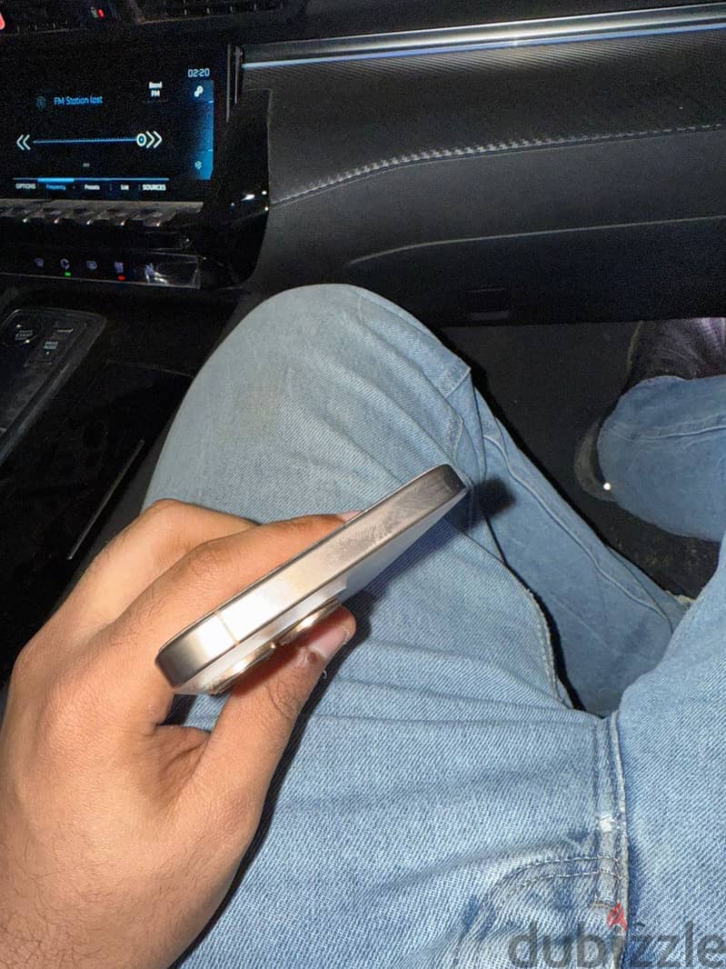 Iphone 16 pro max 1