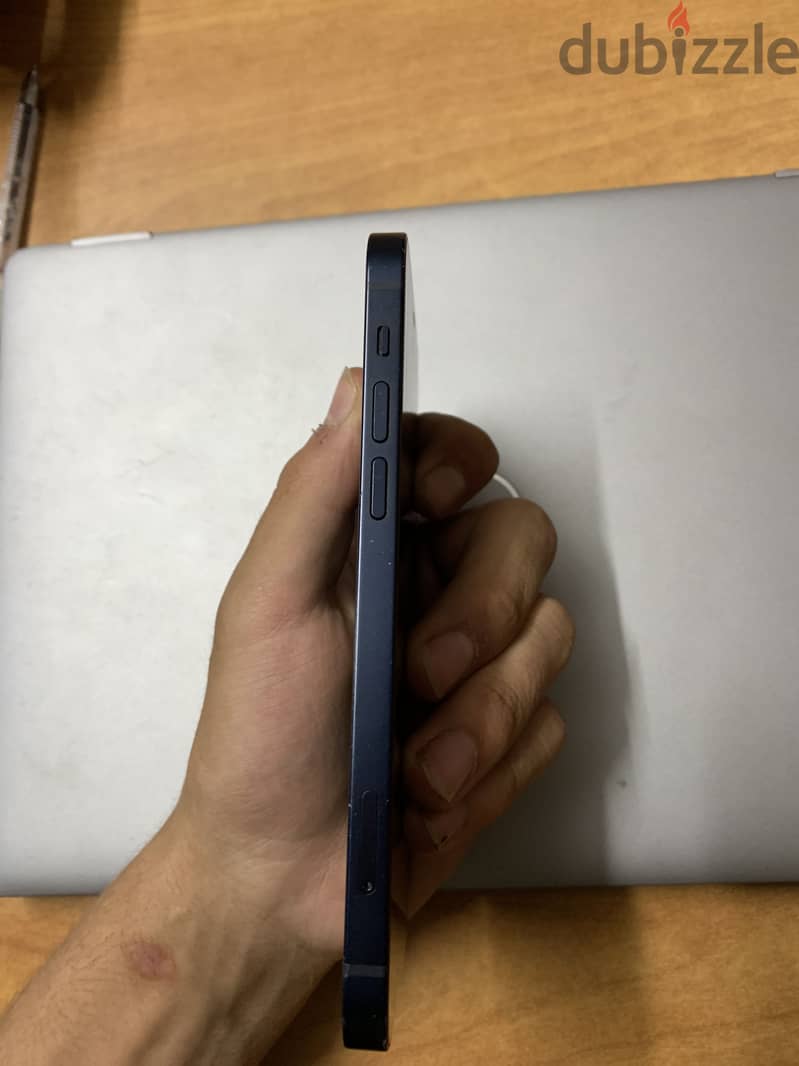 iphone 12 4