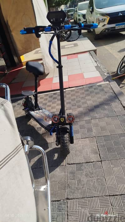 سكوتر لسرعه البيع