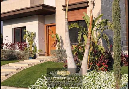 فيلا توين للبيع في Azzar Villas التجمع الخامس بانوراما برايم لوكشن في الكمبوند و كمان قريبين من  و بالم هيلز نيو كايرو و The Address و East town  و ماونتن فيو 2