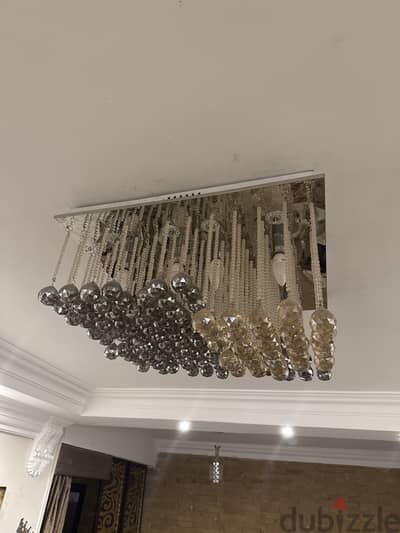 نجفة ٣ اضائة مربعة شكل مودرن
