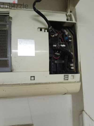 تكييف كاريرر ٤ حصان حاله جيده 01154281536