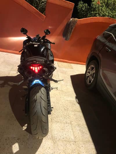 Yamaha R1.2010