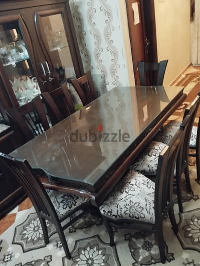 سفره 8 كراسى لسه جديده بحالتها