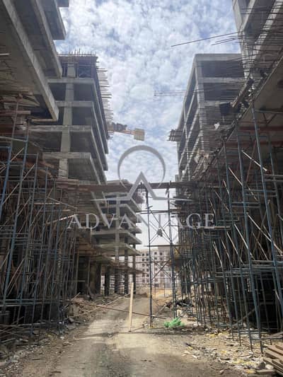 Prime Administrative Office for Sale in Estate Stage East Side Compound on Old Suez Road near Swan Lake, Hassan Allam and El Rehab,  80 SQM