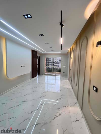 Wide, unspoiled view apartment – Comfort and privacy all day on the second floor in Dajla Compound.