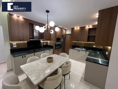 شقة  للبيع في كمباوند lake view التجمع الخامس القاهرة الجديدة متشطبة بالتكيفات بالفرش