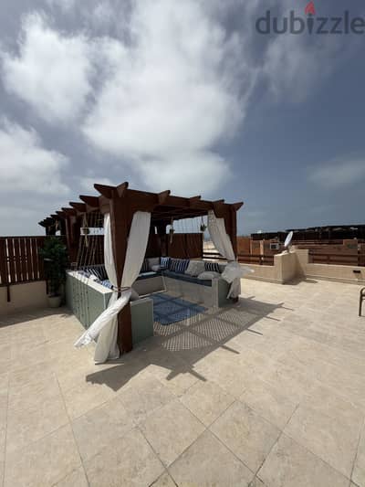 Santorini vibes chalet for sale شاليه للبيع بقريه نيس 4 مع الروف